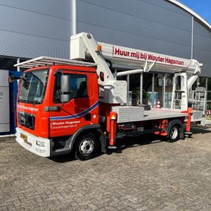33 meter vrachtautohoogwerker (C Rijbewijs) 33 meter vrachtautohoogwerker (C Rijbewijs)