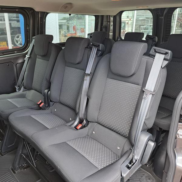 Personenbus 9-personen Personenbus 9-personen