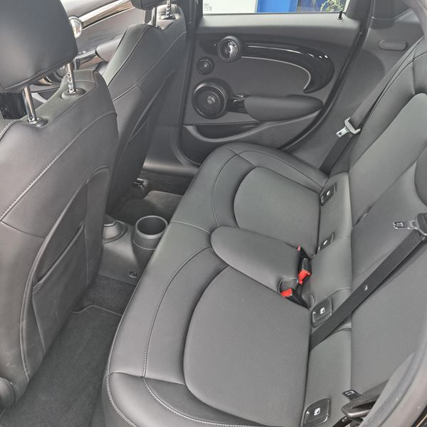 MINI Cooper 5-Deurs MINI Cooper 5-Deurs